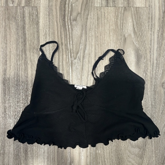 *NEVER WORN* black crop top - Picture 1 of 1